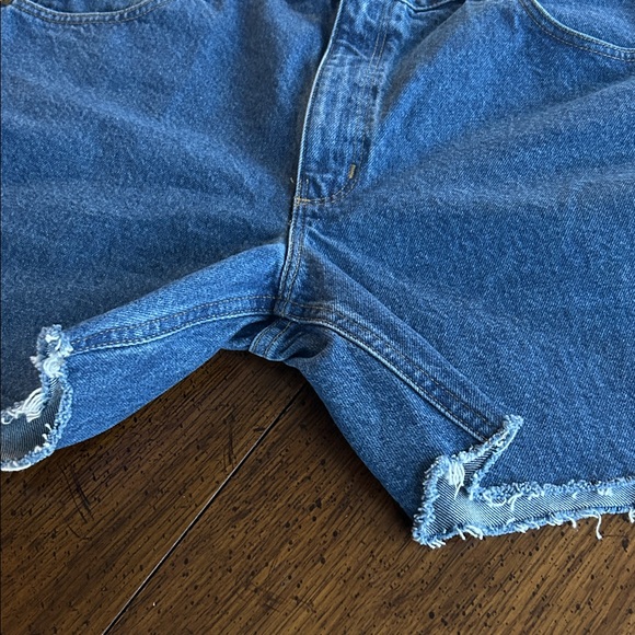 Carhartt Blue Denim Frayed Shorts Unisex 40 EUC - Picture 3 of 8
